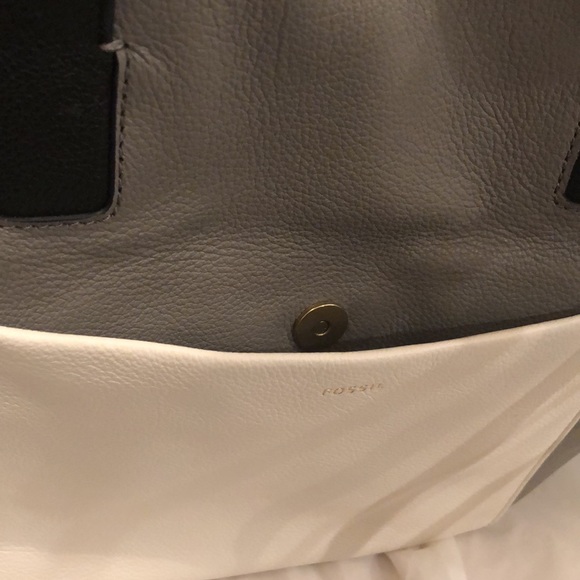 NWT FOSSIL SATCHEL - Picture 8 of 15